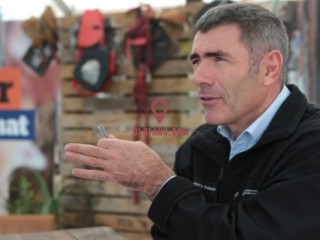 ����������ũҵ��ѯС����Ӧ��Ӣ����ŷ