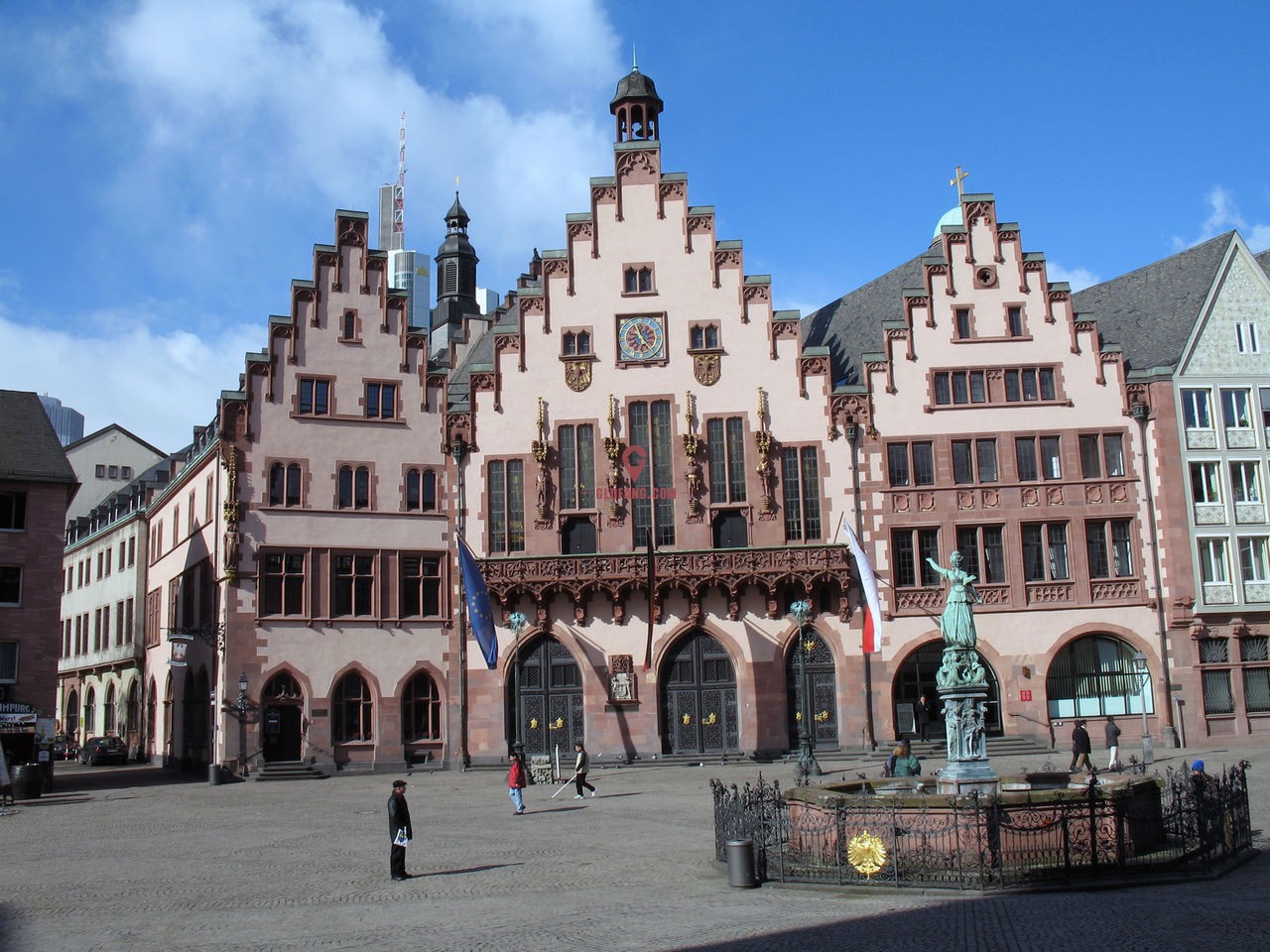 �����˸����ĸ����ҵ�