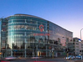 �¿�����ͨ�ֽ�����Vodafone��¥