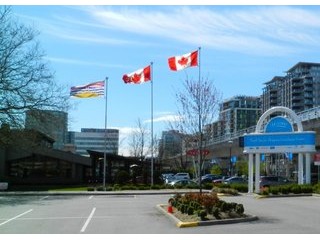 12���߲���ס��¥���С���ը��  ���������Ĵ�����ڼ�