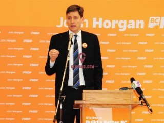 ����κͻ����򷿡�����ȥ��  ���Լ�����Ի���