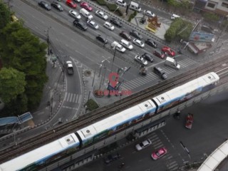 ̩��������Ԣ�ܹ��Ͷ���ߵ�����