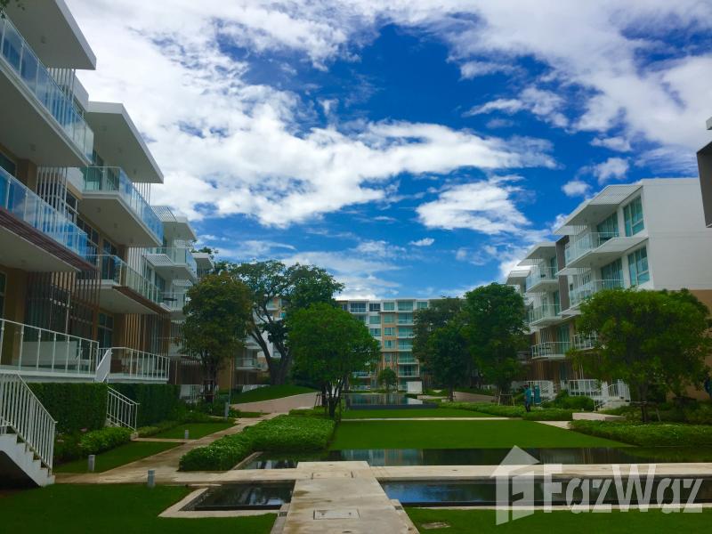 2床公寓出售和租在考陶，泰国华欣与花园，游泳池，部分海景