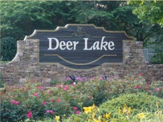 󱱽-Deer Lake