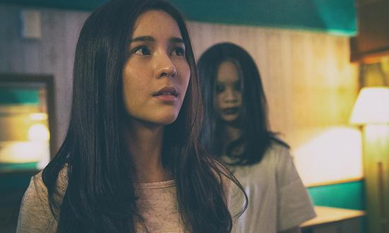 泰国当红女星李海娜主演的电影怨灵2定档10月12日上映