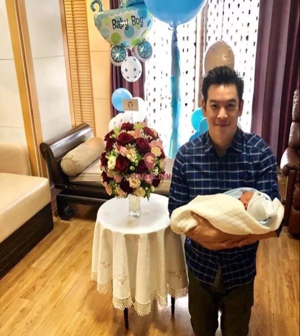 泰国男星巧克力大叔大赞妻子,还想要个女儿