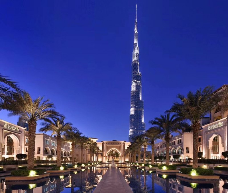 迪拜房产投资 市中心楼王 楼下就是大商场，编号48572