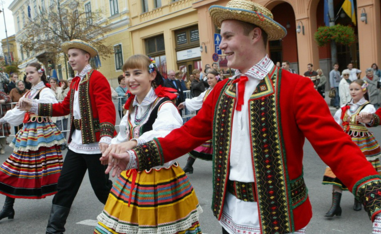 匈牙利人_匈牙利人种来源_实用信息_资讯_外房网