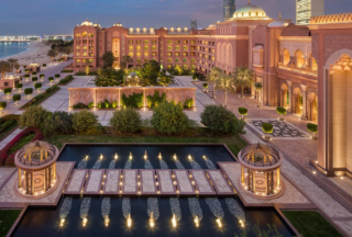 迪拜酋长皇宫酒店（建设与房间设施）