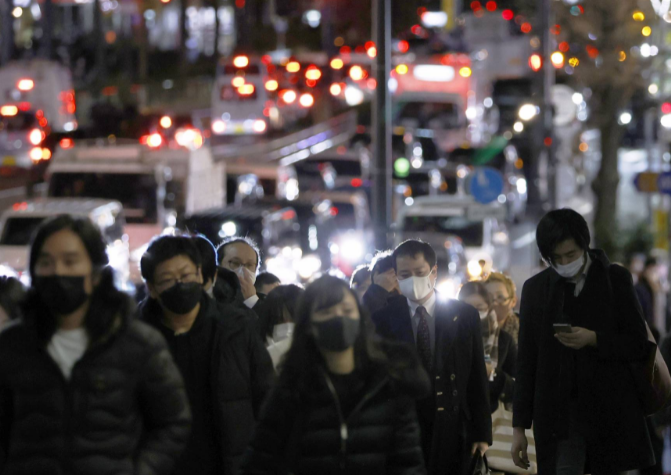 日本新冠肺炎确诊病例自9月1日以来首次超过2万例_海外生活_资讯_外房网