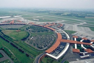 雅加达机场（雅加达机场是哪个国家）