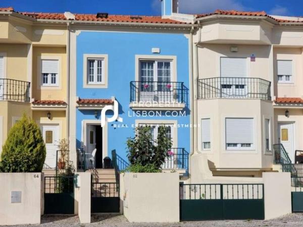 3 Bed TownHouse in Caldas