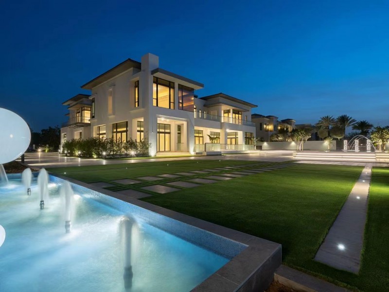 迪拜房产:迪拜山庄9房豪宅出售,高尔夫景观 迪拜市中心天际线_迪拜