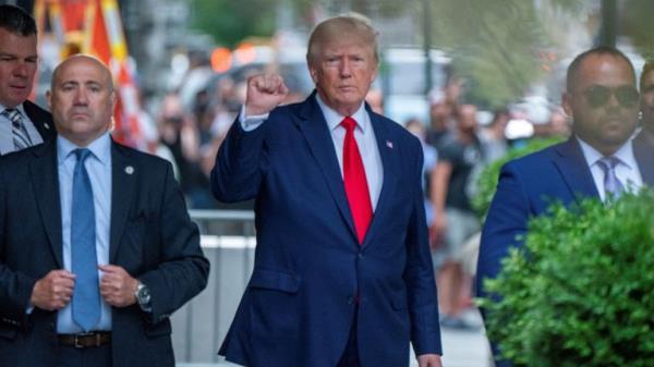 Donald Trump departs Trump Tower two days after FBI agents searched his Palm Beach home