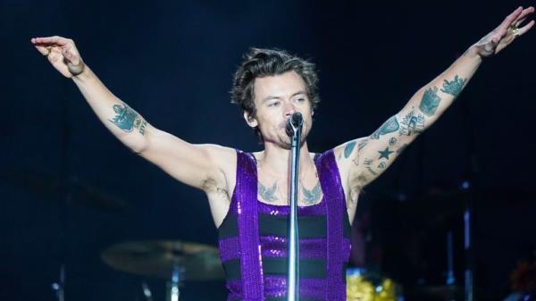 Harry Styles performing on the main stage during the BBC Radio 1's Big Weekend at the War Memorial Park in Coventry. Picture date: Sunday May 29, 2022.
