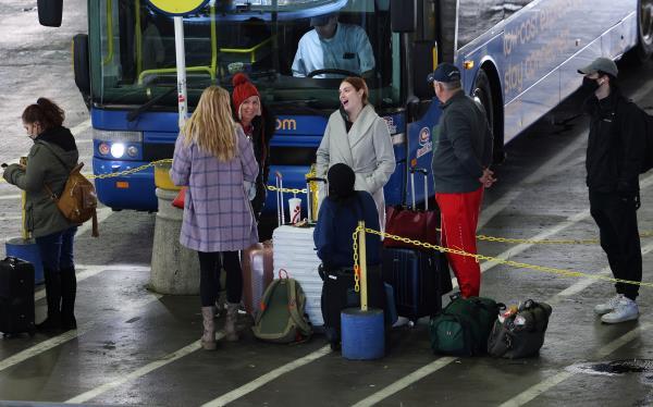 Travellers board buses at Union Station ahead of the Thanksgiving holiday in Washignton
