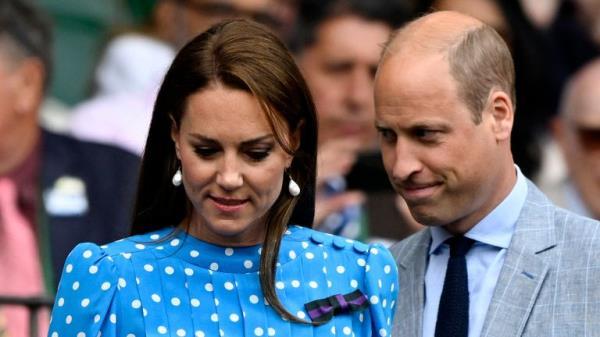Tennis - Wimbledon - All England Lawn Tennis and Croquet Club, London, Britain - July 5, 2022 Britain's Catherine, the Duchess of Cambridge and Britain's Prince William arrive at the royal box on centre court REUTERS/Toby Melville
