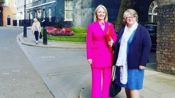 Coffey before Cabinet...#newentrant #inthenavy #inthepink #secretariesofstate. Pic: Liz Truss/Instagram