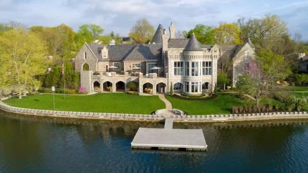 No Fairy Tale: Why Castles Are Actually a (Royal) Pain To Own, Maintain, and Sell