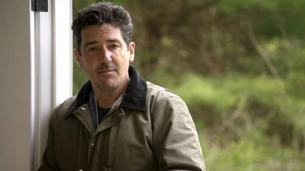Jonathan Knight of ��Farmhouse Fixer�� Points Out a Shockingly Common Feature Nearly All Homebuyers Hate