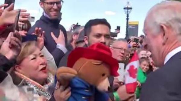 King Charles asks well-wishers in the queue 'have you got the marmalade?'