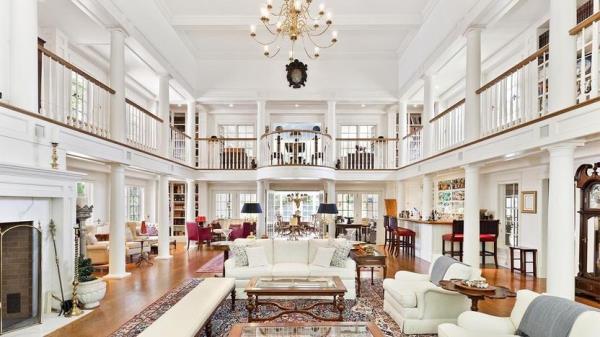 It��s Lit: The Spectacular $23M Massachusetts Playground of Yankee Candle��s Founder