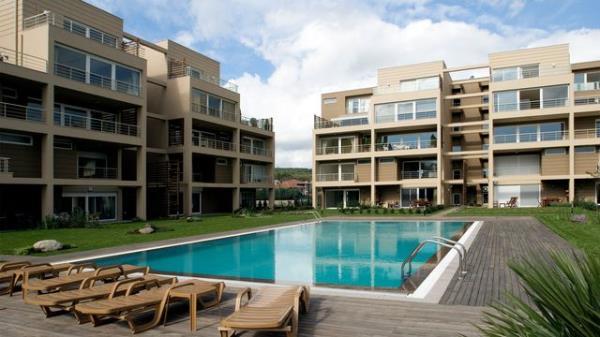 HOA maintains common areas