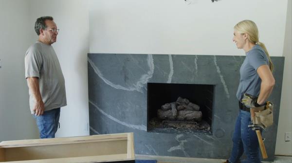 Jasmine strategizes with the carpenter on "Help! Wrecked My House"