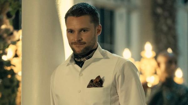 Jack Reynor plays Flynne's brother, Burton
