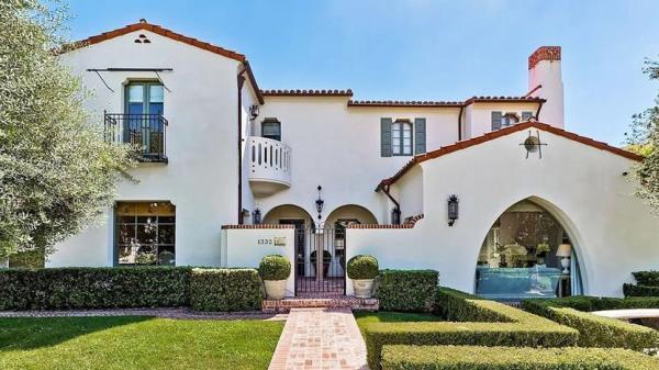 What Is Spanish Colonial Architecture? Red-Tile Roof, Stucco Exterior, and More