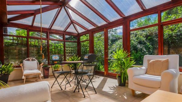 What Is a Sunroom, Florida Room, Solarium: Are They All the Same Thing?