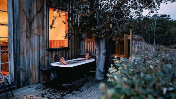Love the Idea of an Outdoor Soaking Tub? Learn the Pros and Cons First