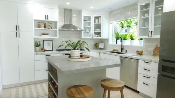 Kitchen with complementary countertops