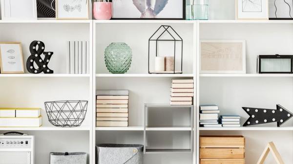 Turn the Page! These 4 Book-Decor Trends Are Just Plain Silly