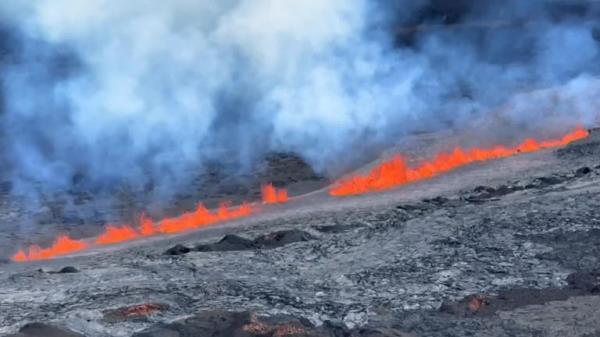 Hawaii's Governor David Ige gives an update on the situation around the eruption of Mauna Loa