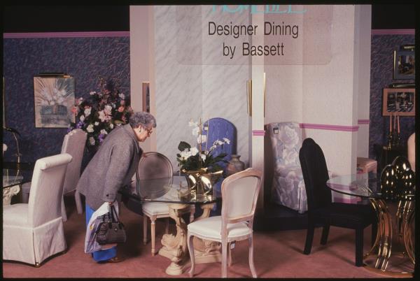 A customer shops in Woodfield, Illinois, in 1991.