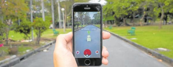 Pokemon Go has proven that virtual reality has the power to trans- form spaces in the real world. (INFORMATICSINC.COM