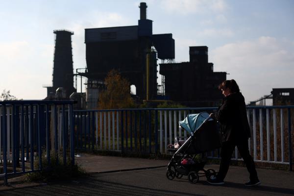 Energy crisis fuels 'burn anything' policy, raising health concerns in central Europe