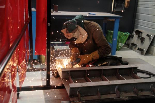 In Normandy, the nuclear industry wants to accelerate the training of welders