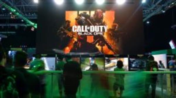 Gamers play the latest Call of Duty game