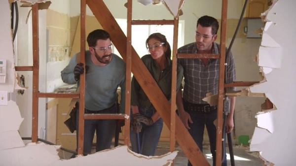 The Property Brothers Reveal the Single Best Upgrade To Fend Off Nosy Guests