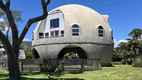 You Can Huff and You Can Puff: $1.3M Pensacola Dome Home Is Made To Outsmart Hurricanes