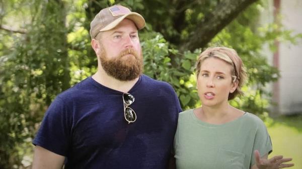 Erin and Ben Napier of ��Home Town�� Reveal One Free Thing That Adds Major Value to a House