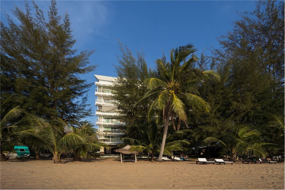 泰国芭堤雅纳中天私人海滩精品公寓76平方米一居室出售，编号50929