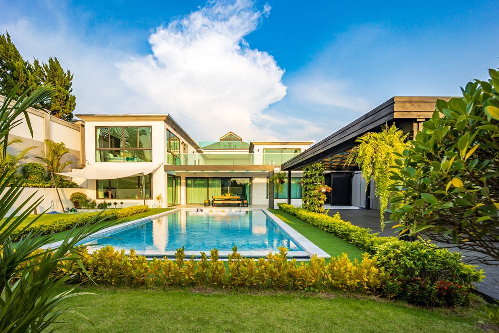 泰国芭提雅东区Siam Royal View Estate豪华泳池别墅980平方米8卧9卫出售