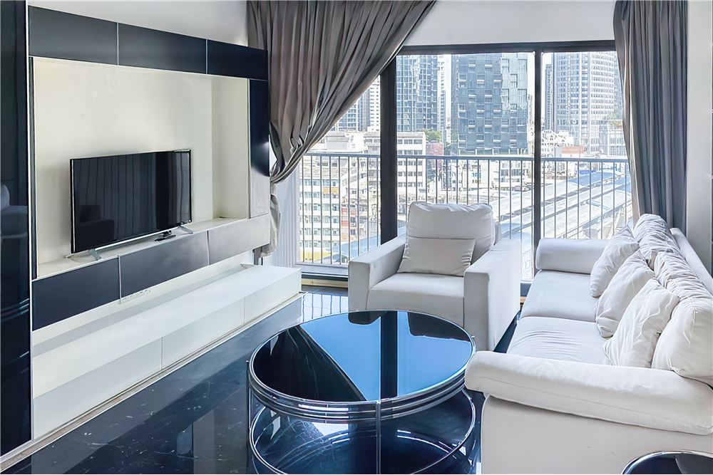 泰国曼谷全城最低价一居室角落豪宅990万泰铢出售，编号50959