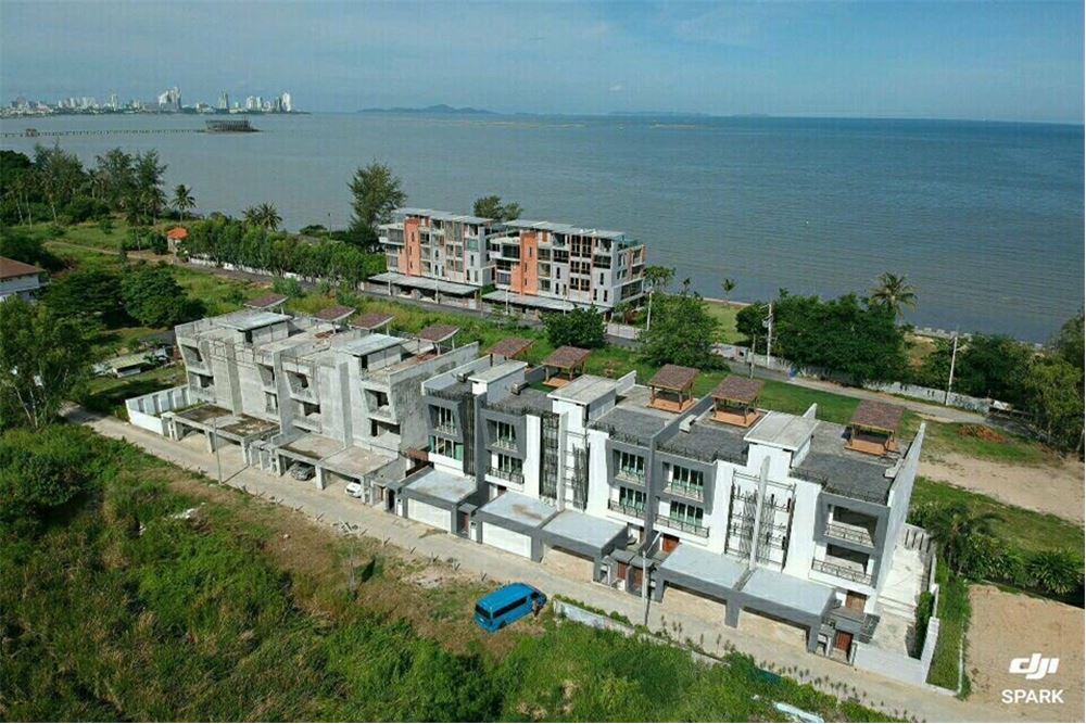 泰国芭提雅出售海景联排别墅4300平方米