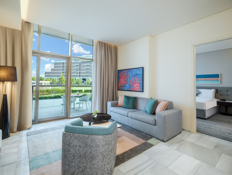 迪拜房产：迪拜棕榈岛海景房，现房酒店公寓，带家具，编号51073