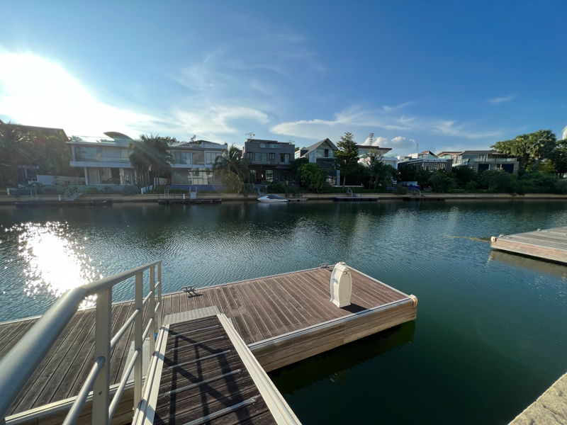 【新加坡出租/出售】珍珠岛圣淘沙2层5卧别墅/面向水道