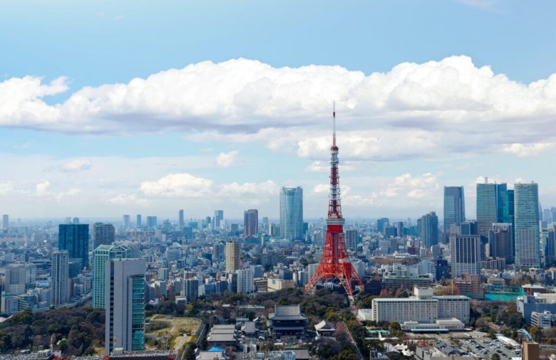 iStock-Aaron-Chen-PS2-Tokyo-Tower-Skyline-1024x665